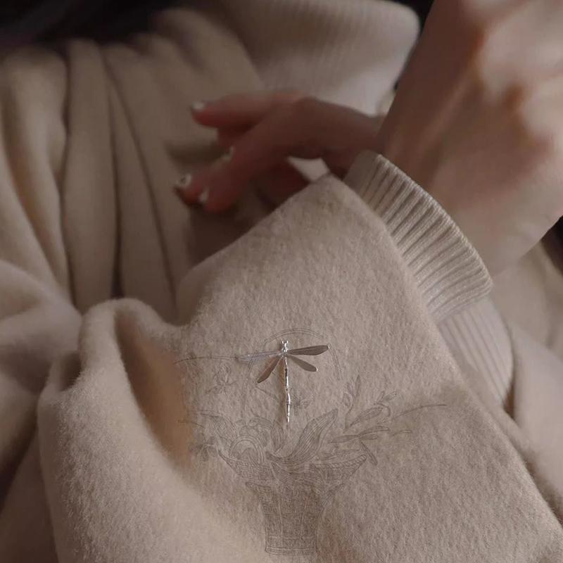 Винтажные серебряные броши-стрекозы для женщин, высококачественные модные броши-булавки с насекомыми, аксессуары для пальто, животные ювелирные изделия, подарки