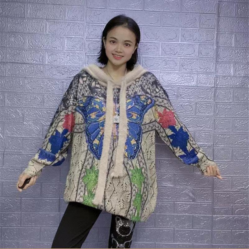 Plus Size Women's Retro High-End Printed Hooded Sweater - New Autumn Fashion Loose Slimming Top