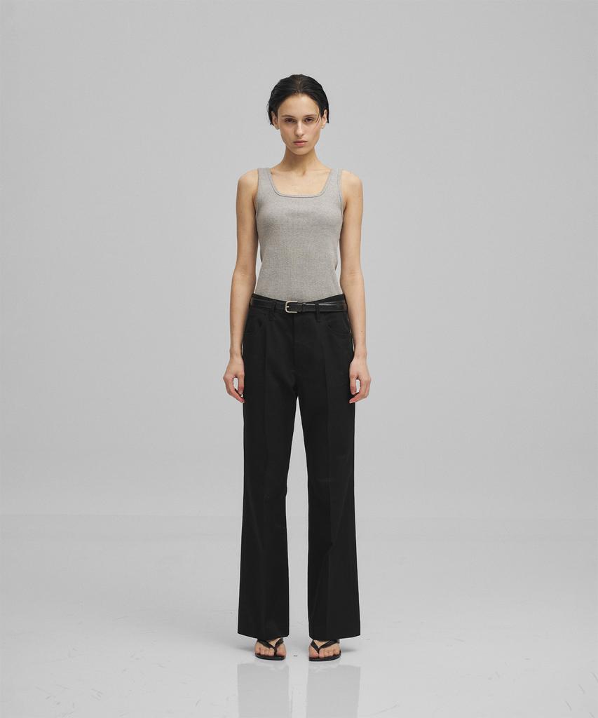 ЕЩЕ ОДНА ЖЕНЩИНА В ОФИС W. Брюки Bootcut из твила по фигуре (черный)