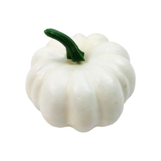 Неувядаемые украшения из тыквы. Привлекательная легкая игрушка, добавляющая атмосферу овощам.