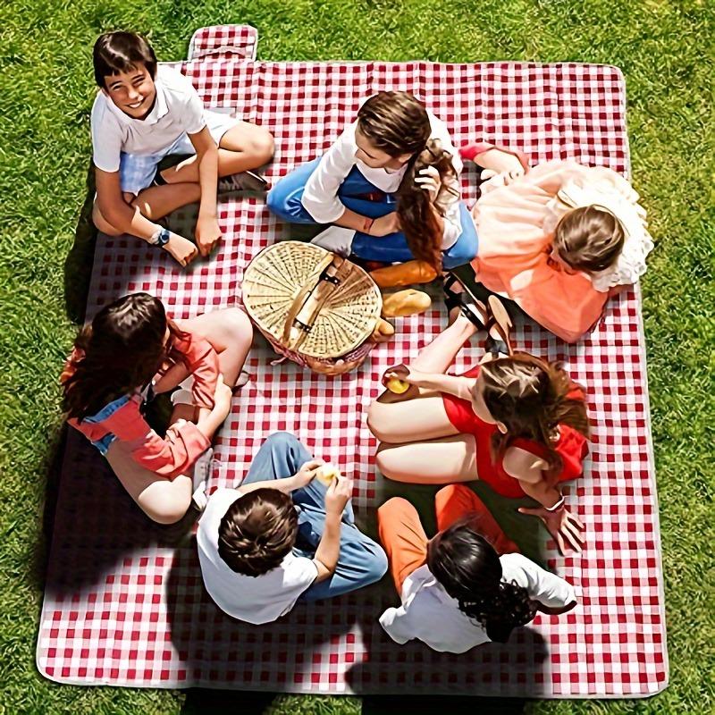Очень большой водонепроницаемый коврик для пикника - песчанонепроницаемое, переносное уличное одеяло для пляжа, барбекю, парка и семейного отдыха - прочная полиэстеровая подкладка