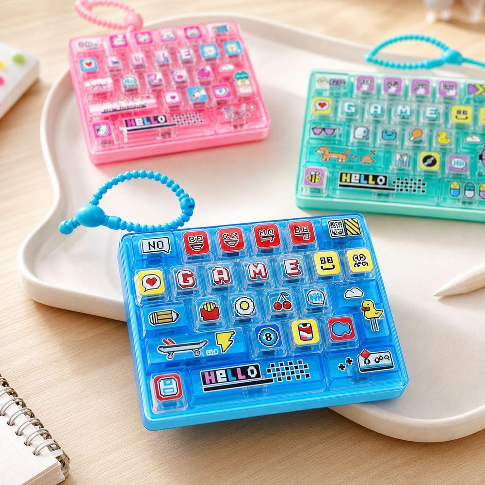 Clear Key Sounds Keyboard Keychain 26-key Keyboard Toy Stress Relief Decompression Toy Gifts