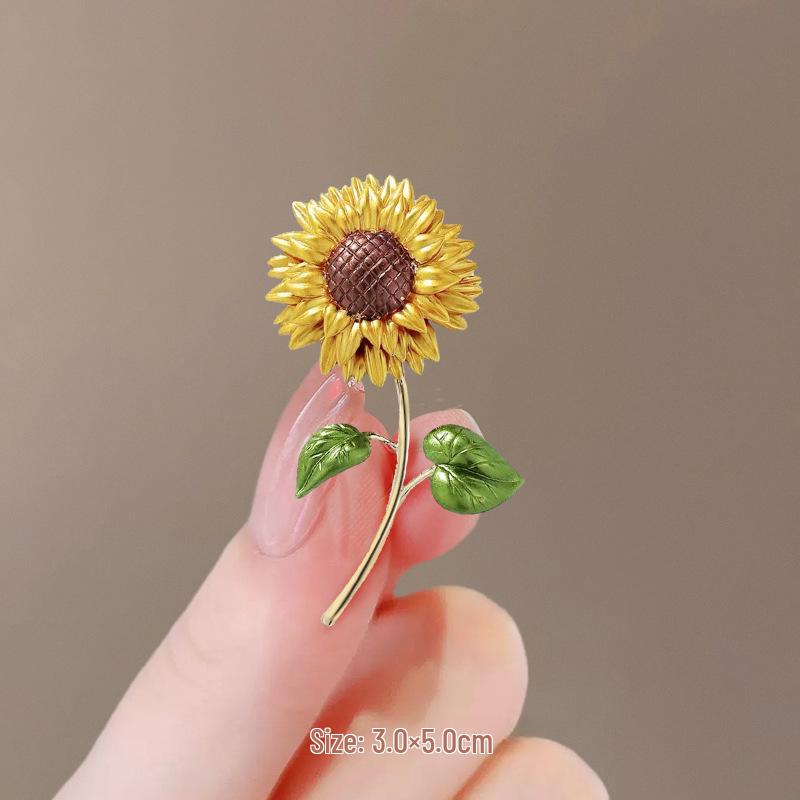 Элегантная брошь-подсолнух для женского костюма — идеальный подарок для успешного поступления в колледж