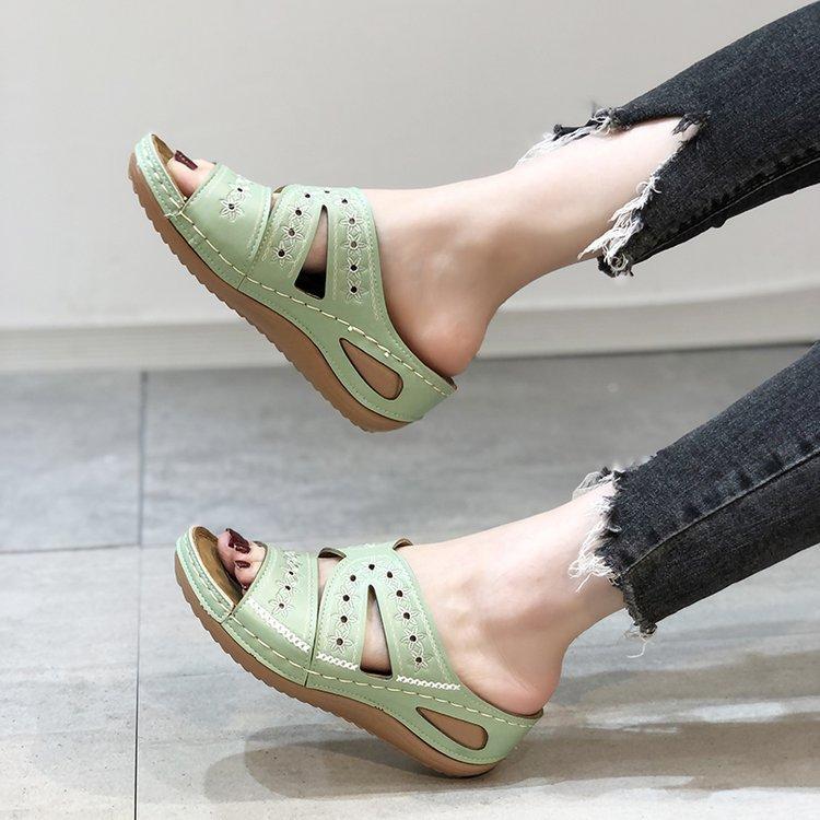 Сандалии 2024 Новые босоножки на танкетке и платформе Женская обувь Тапочки большого размера Женские