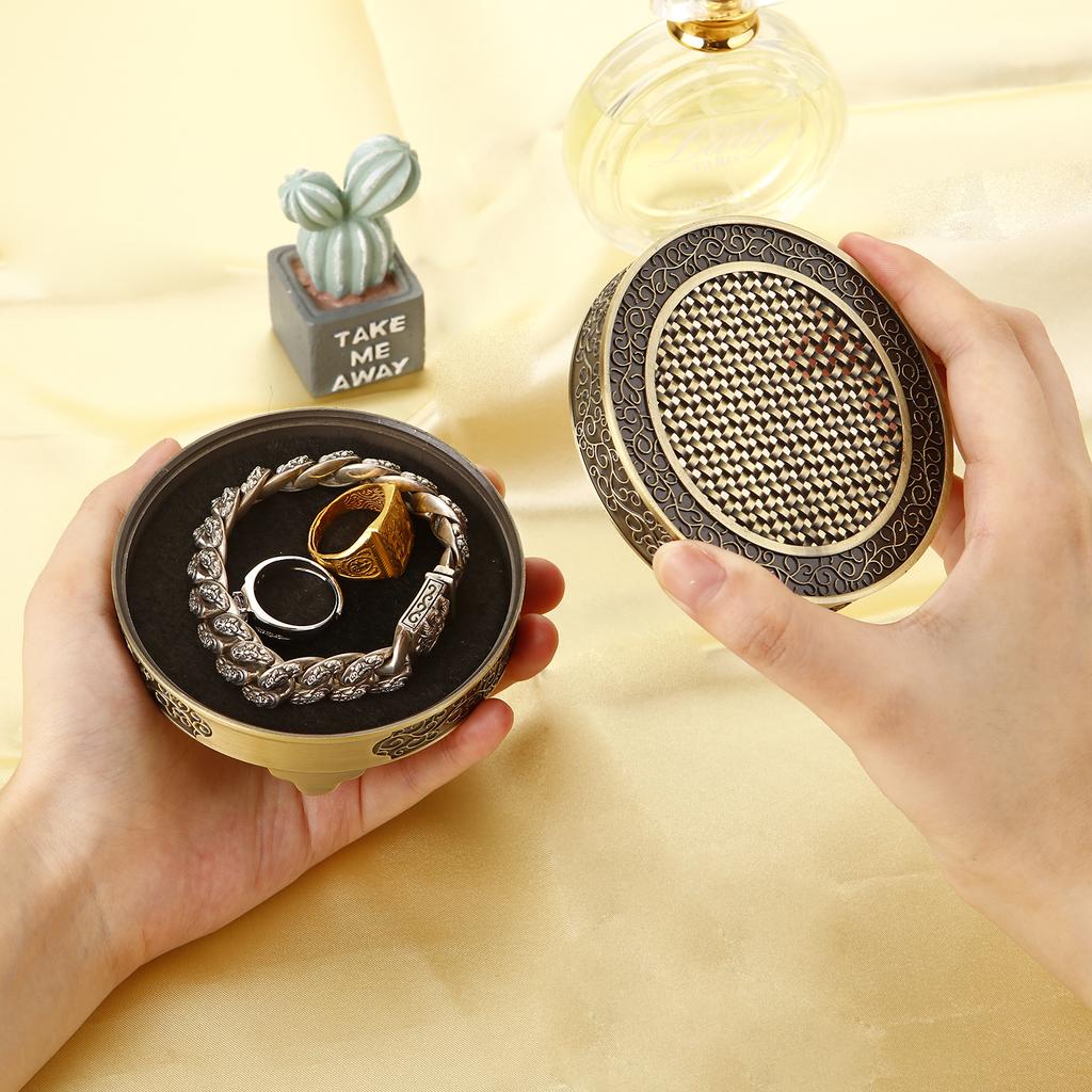 Retro Embossed Jewelry Storage Box Metal Jewelry Box Necklace Earrings Ring Jewelry Organizer Multi-functional Organizer