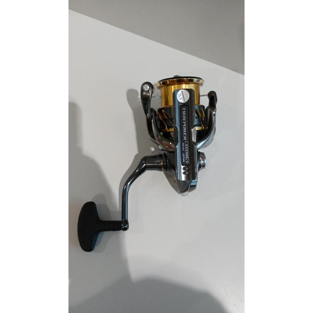 Б/у спиннинговая катушка SHIMANO 20TWIN POWER C3000MHG