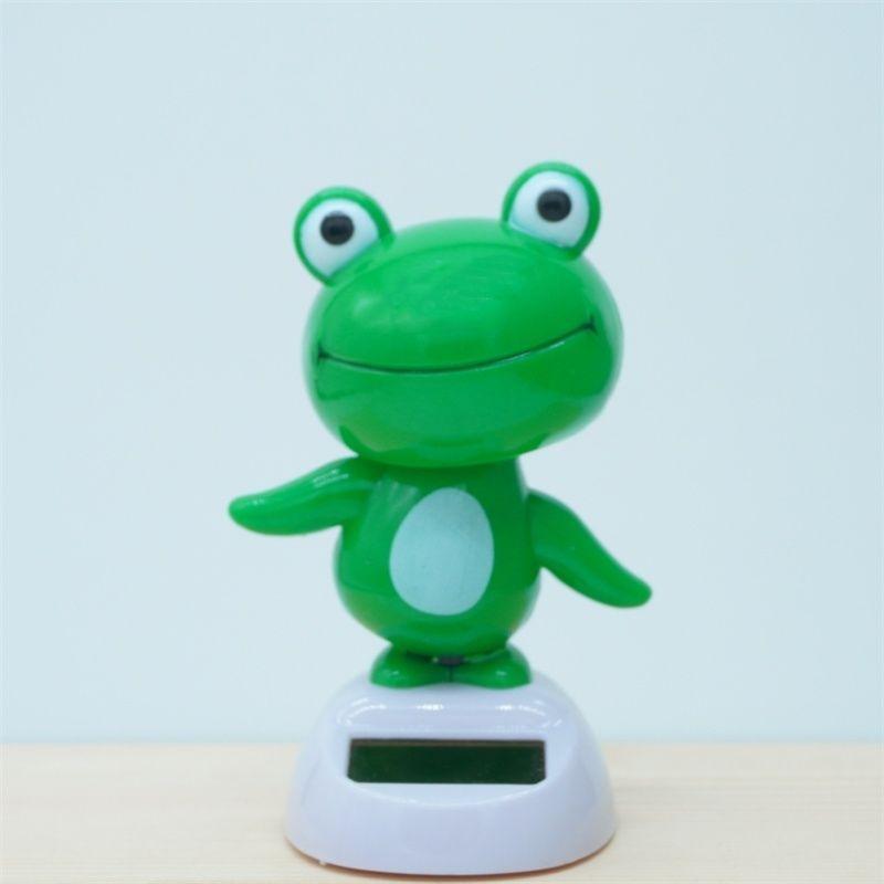 Solar Powered Cartoon Animal Bobblehead Ornament Cute Car Interior Decor with Funny Head Vibration Creative Christmas Gift