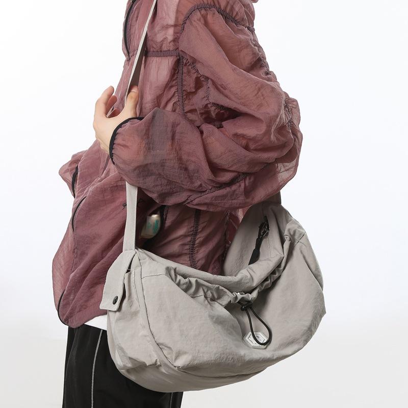 Japanese Simple Messenger Bag Women'S Autumn And Winter Leisure Large-Capacity Dumpling Bag Class Bag Commuter Shoulder Bag