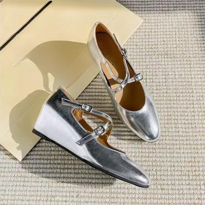 Модная женская обувь с острым носком Летние новые модные сандалии 2025 Роскошные туфли для вечеринки Женские туфли Мэри Джейн Пряжка Zapatos Mujer