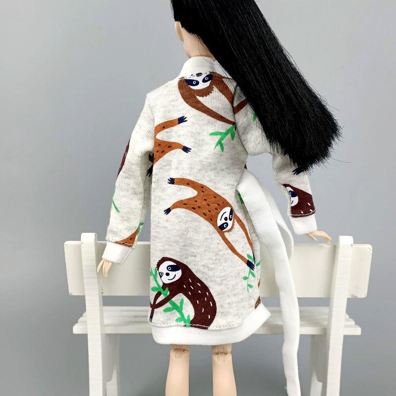 Белый халат с мультяшным принтом Bradypod для куклы Барби, костюм для ванной комнаты, зимние пижамы, повседневная одежда для сна для игрушек Барби