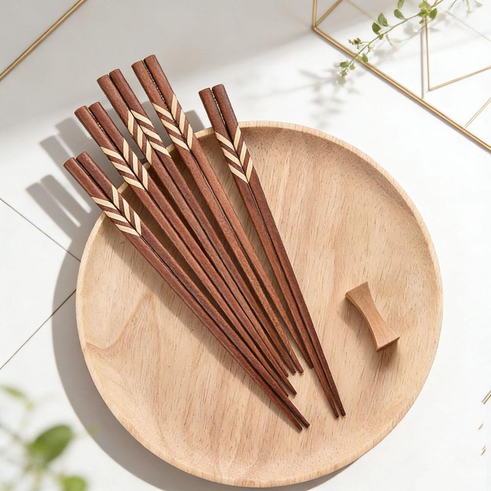 10 Pairs Reusable Japanese Sushi Chopsticks Wooden Cuisine Chopstick Chopsticks Dinning Table