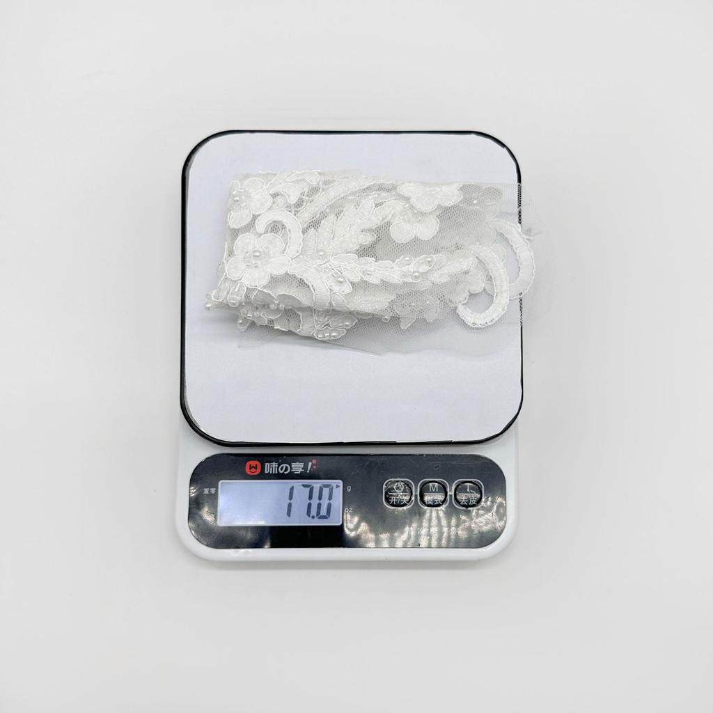 White Mesh Car Bone Thread Handmade Beads Embroidered Flower Applique Wedding Dress Performance Dress Decorative Cloth Sticker Accessories