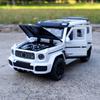 1:32 Mercedes Benz G700 Внутренние украшения для автомобиля Центральное управление Детская игрушечная машина Праздничный подарок Парню Мужу Внедорожник