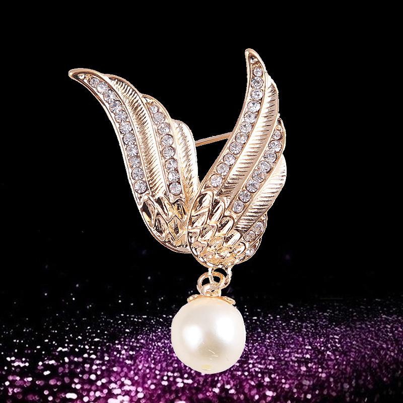Luxury Fashion Elegant Faux Pearl Flower Brooches Pins For WomenGirls Gorgeous Decor Wedding Banquet Garment Ornament Gifts