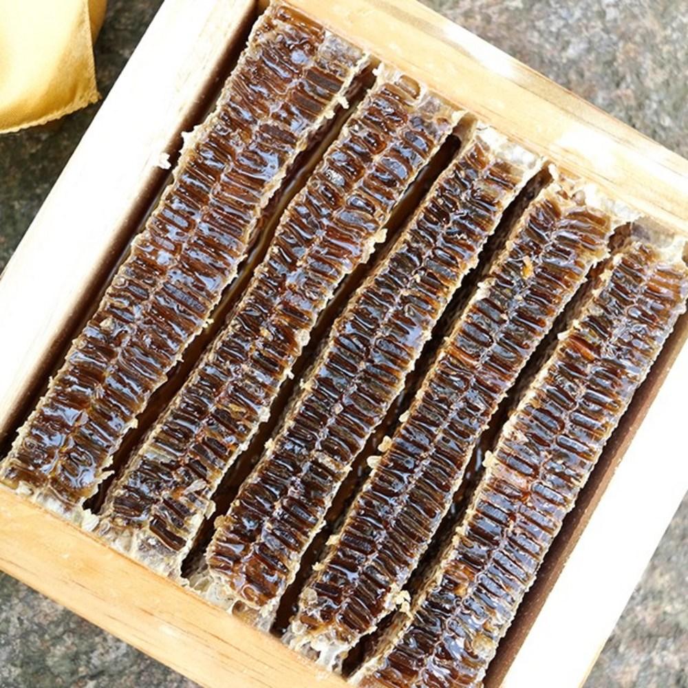 Yun Tae-jun Honey Honeycomb 4kg (Approx.) Household Use (Standard Packaging) Honeycomb + Ice Box with Pollen 4kg