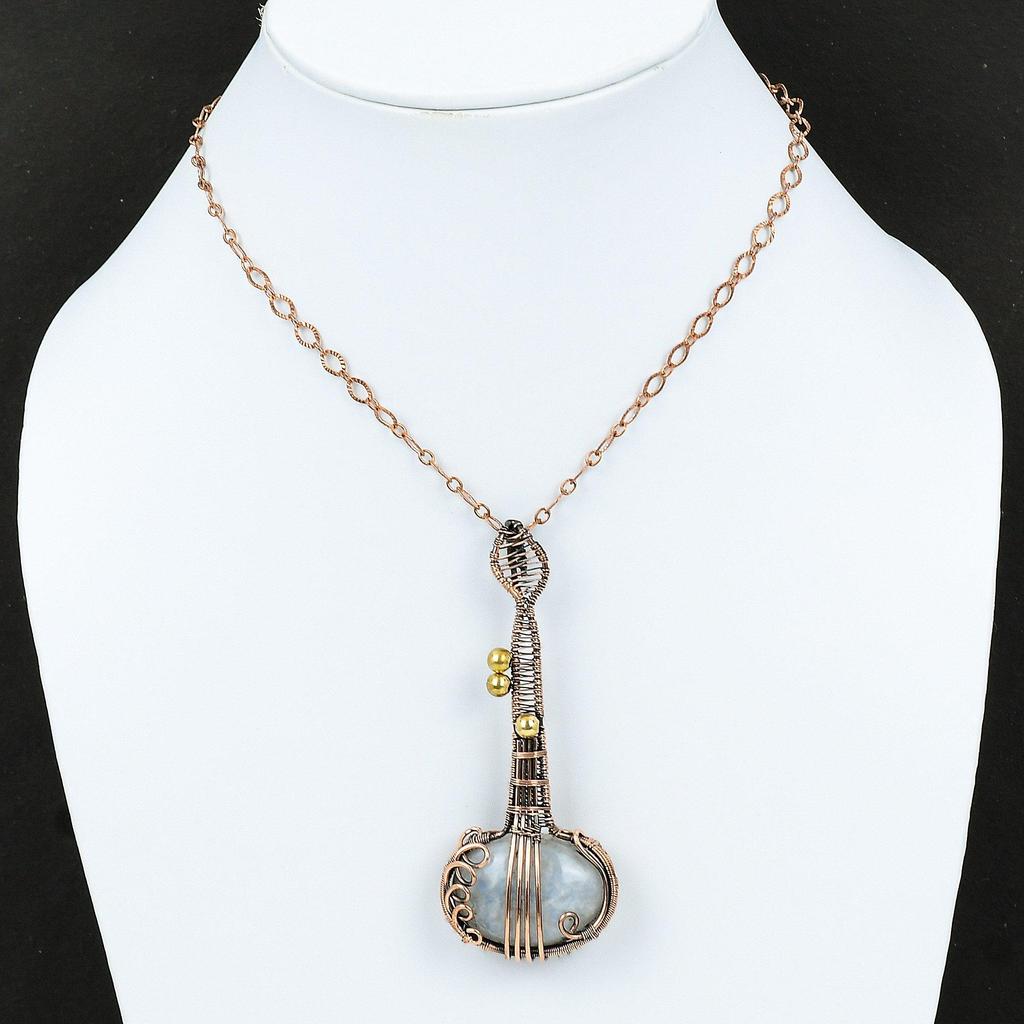 Подвеска из радужного лунного камня, подвеска из медной проволоки, подвеска из драгоценного камня, музыкальный инструмент, ювелирное изделие ручной работы, кулон в подарок для нее, подвеска в виде гитары