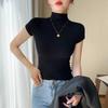 Женский черный трикотажный топ с коротким рукавом и полуворотником - Коллекция весна/лето 2024