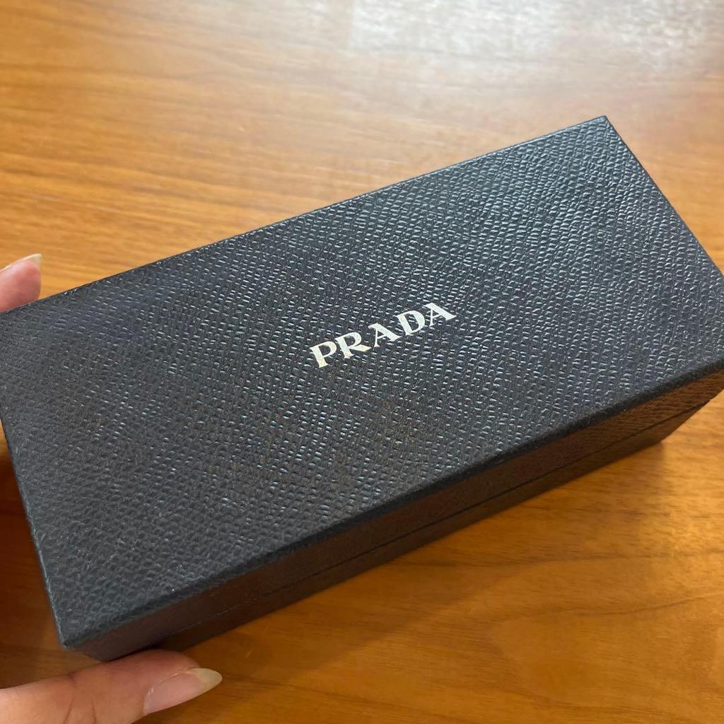 Б/у [В хорошем состоянии] Солнцезащитные очки PRADA SPR53S