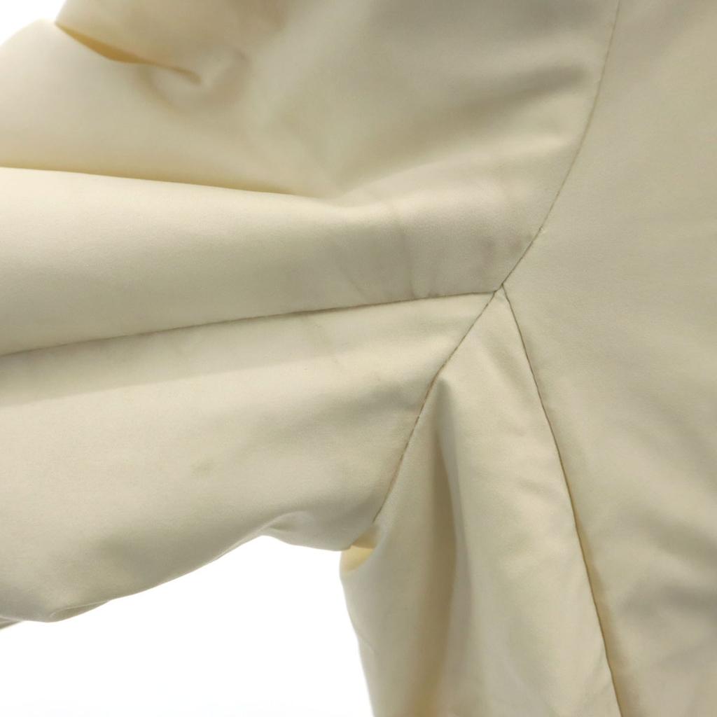 Uniqlo Бесшовная пуховая куртка M кремовая Женская Б/у