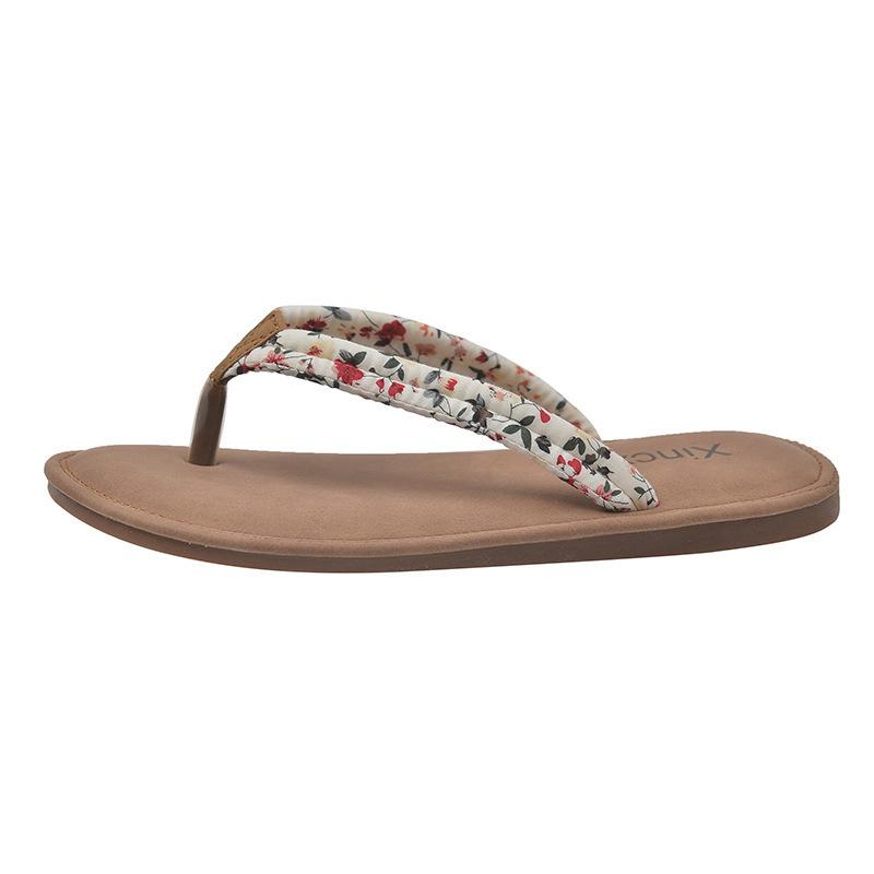 Шлепанцы женские модные для улицы на плоской подошве летние нескользящие универсальные тапочки для ног приморская пляжная обувь женские сланцы