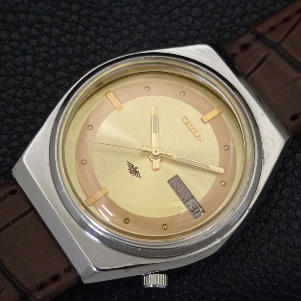 ЯПОНИЯ ВИНТАЖНЫЕ ЧАСЫ CITIZEN АВТОМАТИЧЕСКИЕ 8200 МУЖСКИЕ ЗОЛОТИСТЫЙ ЦИФЕРБЛАТ a702748-1 R210-a702748