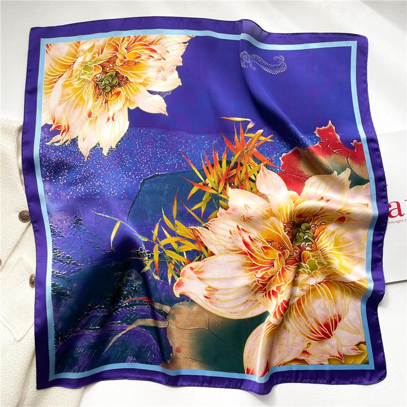 70 * 70cm New Silk Small Square Scarf For Women'S Neck Protection Professional Scarf Versatile Hair Tie Headscarf Scarf