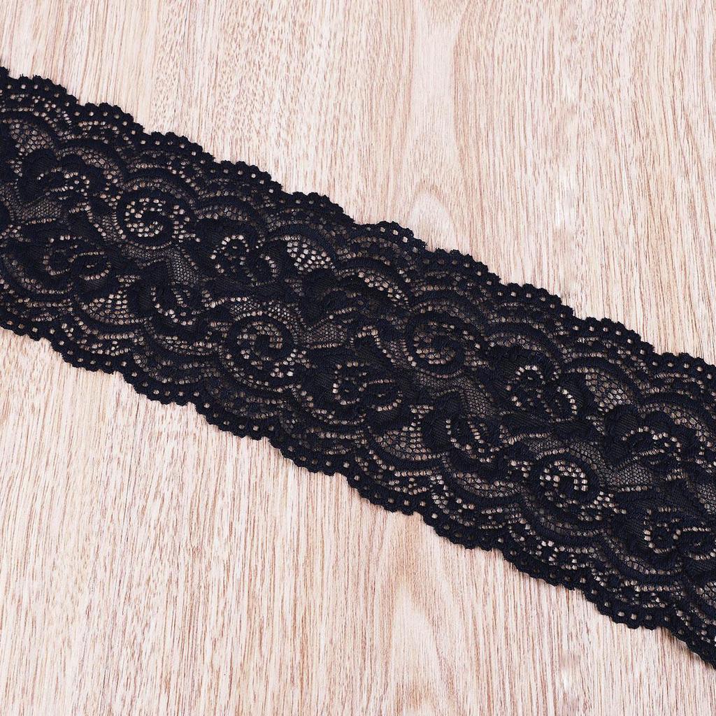 Черное и белое кружево