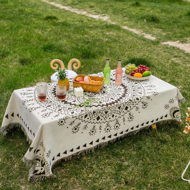 Outdoor Camping Floor Mat Picnic Mat Bohemian Camping Blanket Seaside Beach Cloth Moisture-Proof Mat Tablecloth