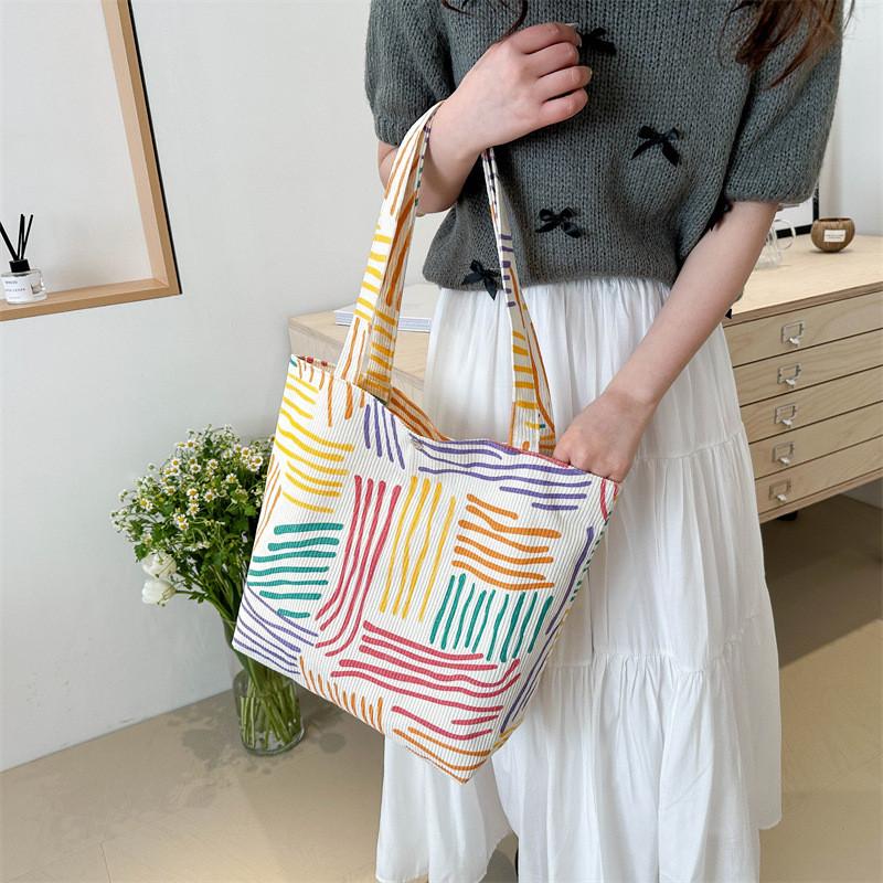 Stylish Colorful Canvas Tote Bag For Women Perfect For Casual Commuting And Daily Use