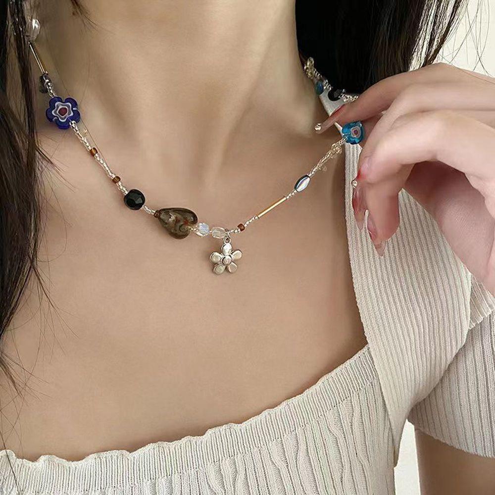 Choker Female Love Heart Fashion Jewelry Flower Necklace Women Clavicle Chain Korean Style Necklace