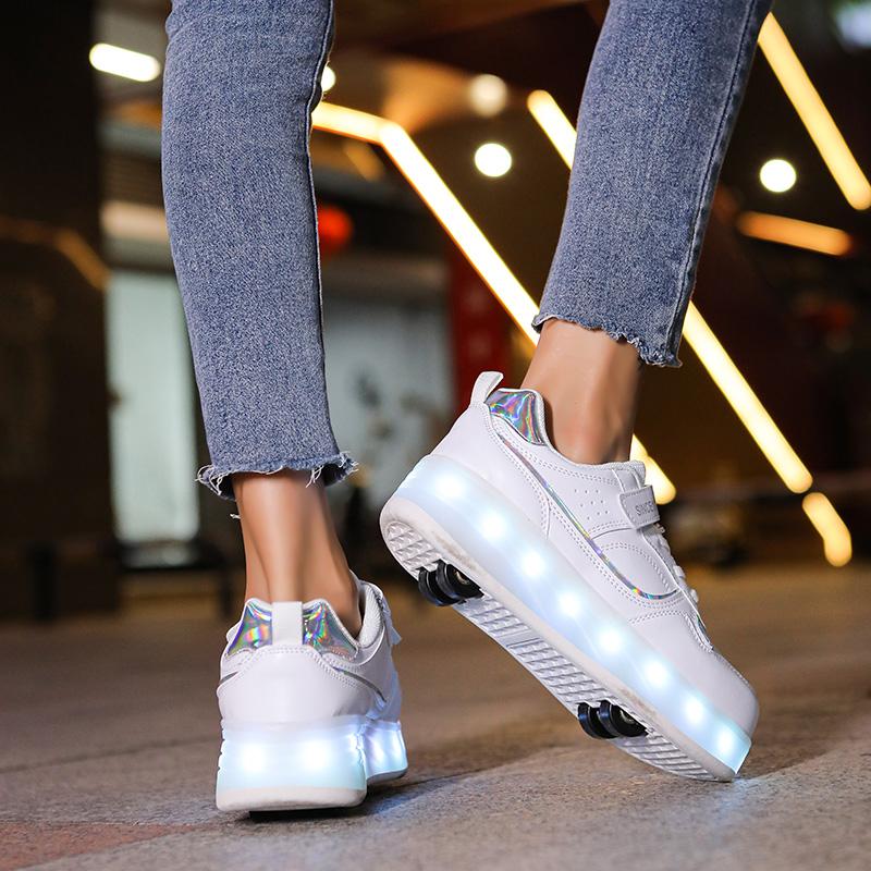 Детская спортивная обувь с подсветкой, натирающая обувь, однотонная волшебная нашивка с зарядкой, двухрядная четырехколесная скользящая обувь
