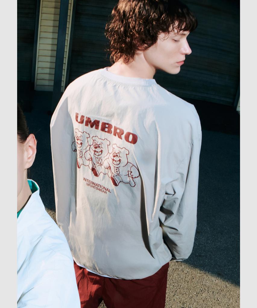 UMBRO Pop Rush Derby Dog Graphic Long Sleeve Piste Beige Ur121Cwt35