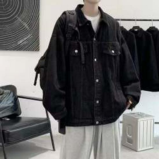 Мужская джинсовая куртка свободного кроя: Повседневный и модный корейский стиль с дизайном в технике пэчворк для весны и осени