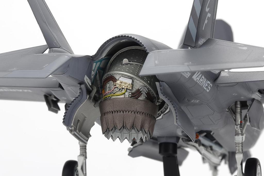 Tamiya Warbird Collection Series 93 Lockheed Martin Lightning II Plastic Model Kit 60793 1/72 No. F-35B