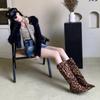 Но сапоги до колена с леопардовым принтом на высоком каблуке с острым носком женские 2025 осень новые острые эластичные тонкие сапоги тонкий каблук средние сапоги