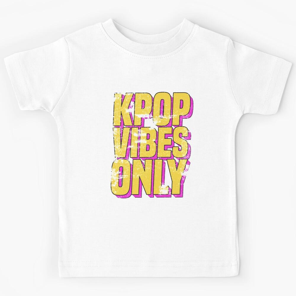 K-Pop Vibes Only - K-Pop Merchandise Shirt Distressed Kids T-Shirt