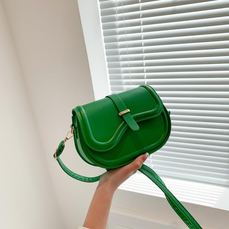 Trendy Stylish Saddle Bag For Women With Chic Minimalist Design And Soft Texture