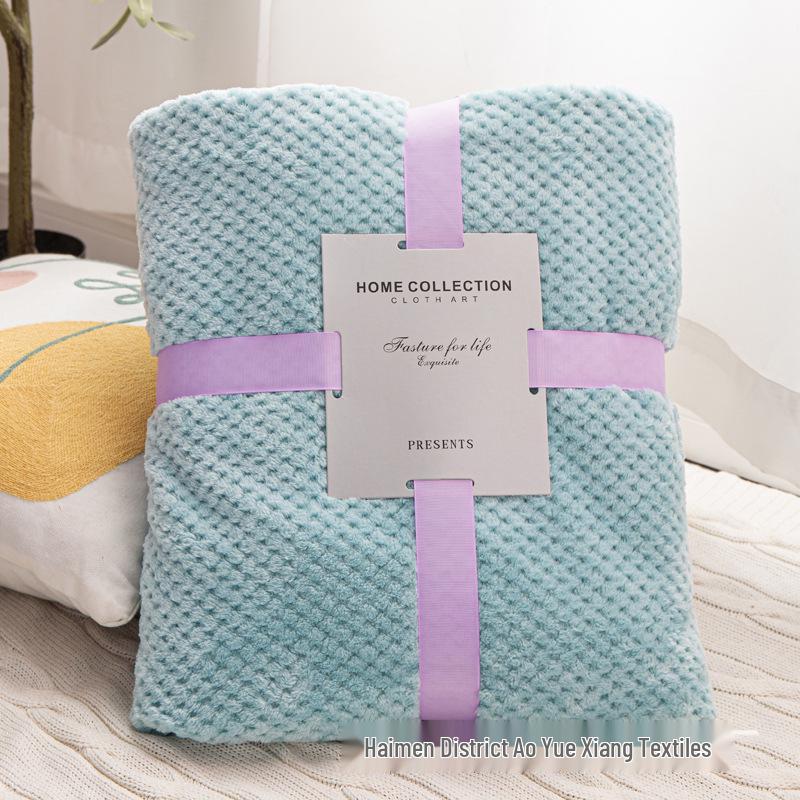 Class A Thick Merbau Winter Flannel Blanket - Nap, Sofa, or Air Conditioning Blanket - Perfect Gift.