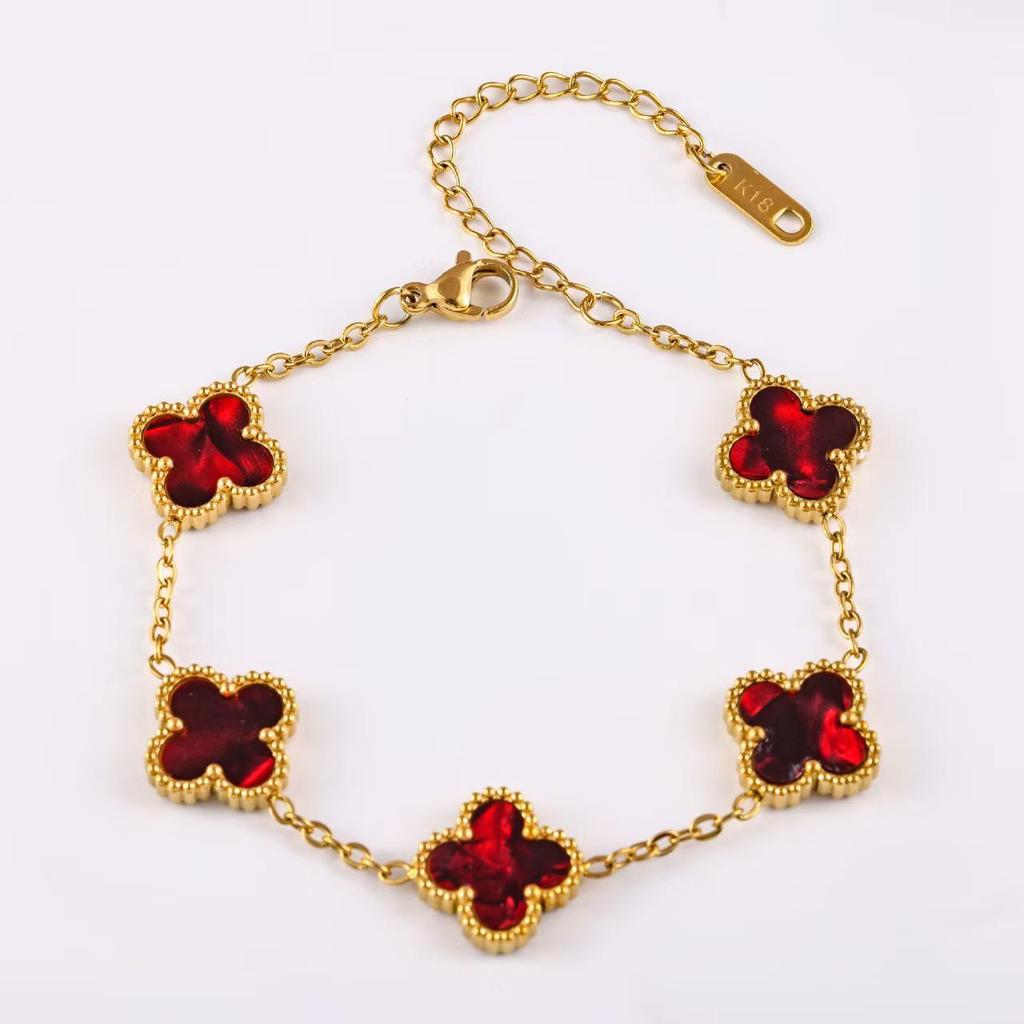Vibrant 13mm Four-Leaf Clover Bracelet - Classic and Versatile Style