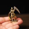 1 шт. Латунная фигурка воительницы Настольное винтажное украшение для девушки-воина Креативное домашнее ремесленное украшение Домашняя книжная полка Офисное украшение