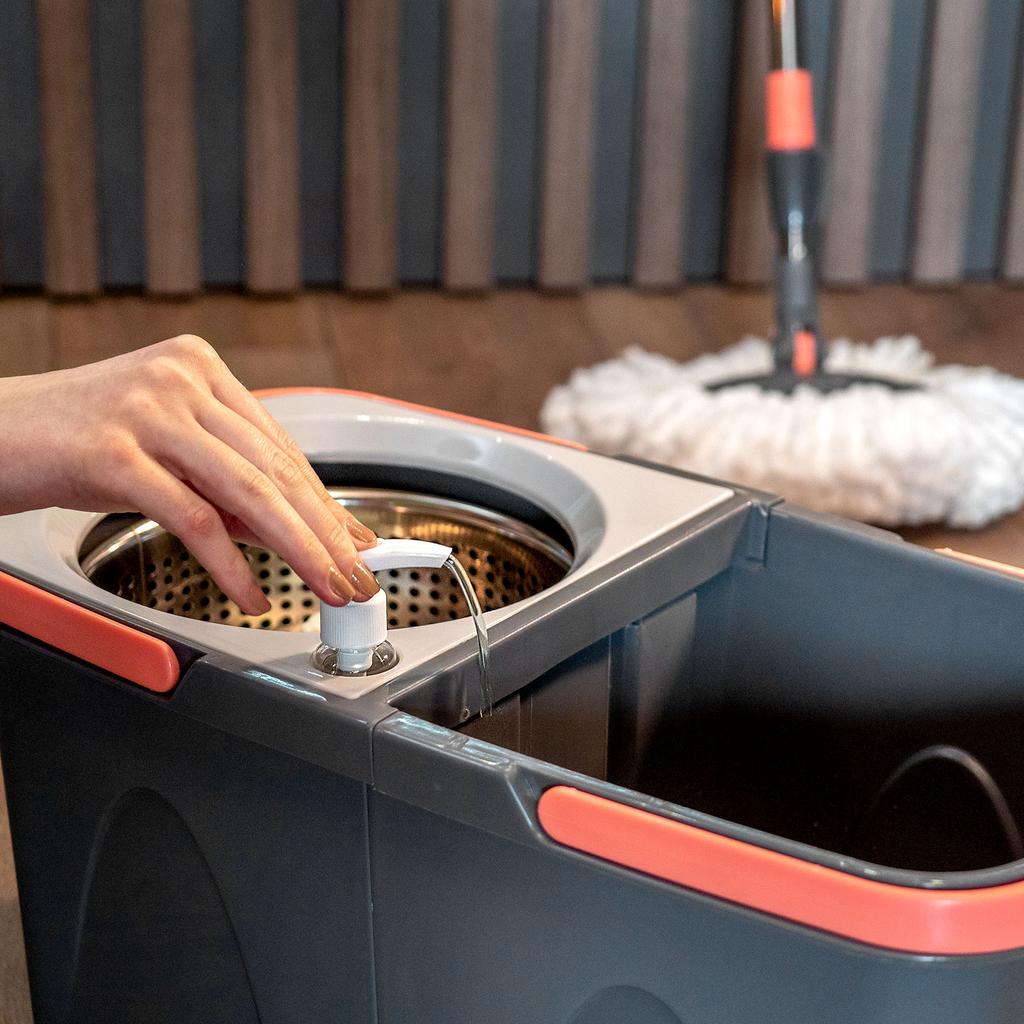 KADAX Floor Rotating Mop 132cm