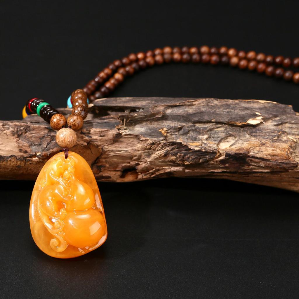 Unisex Tibetan Ethnic Necklace: Versatile, Retro-Style Jewelry with Wooden Accents for Cotton and Linen Outfits