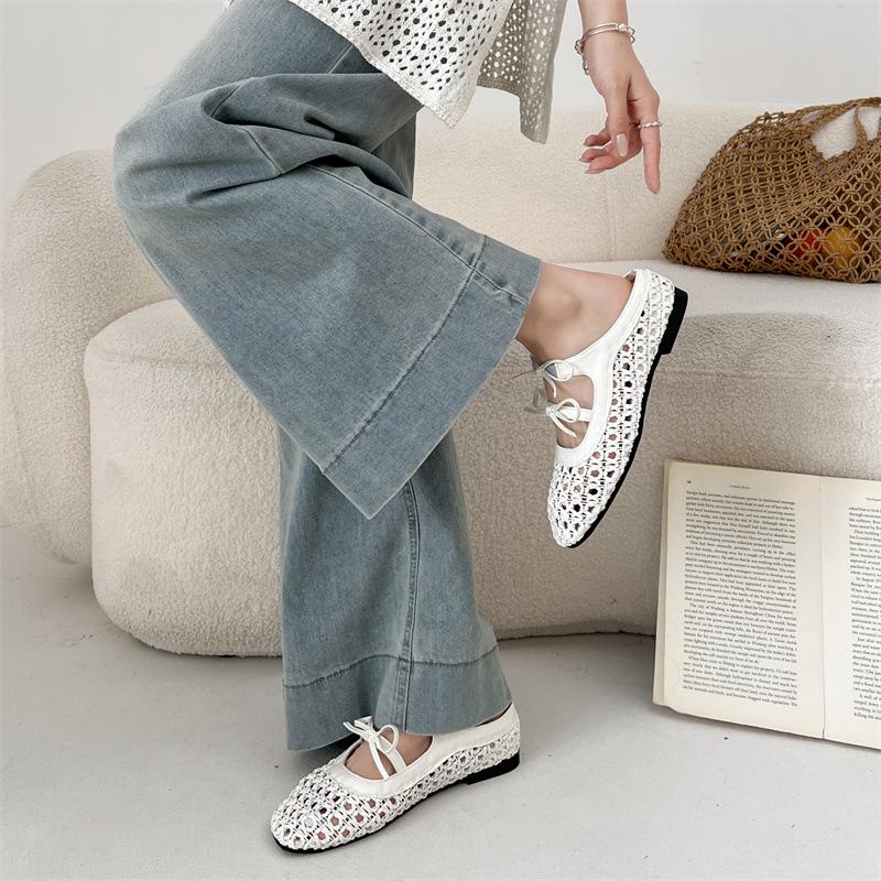 Hollow and Breathable Popular White Retro Thick-bottomed Bag Head Slippers Women's Summer Wear 2025 New French Cool Slippers
