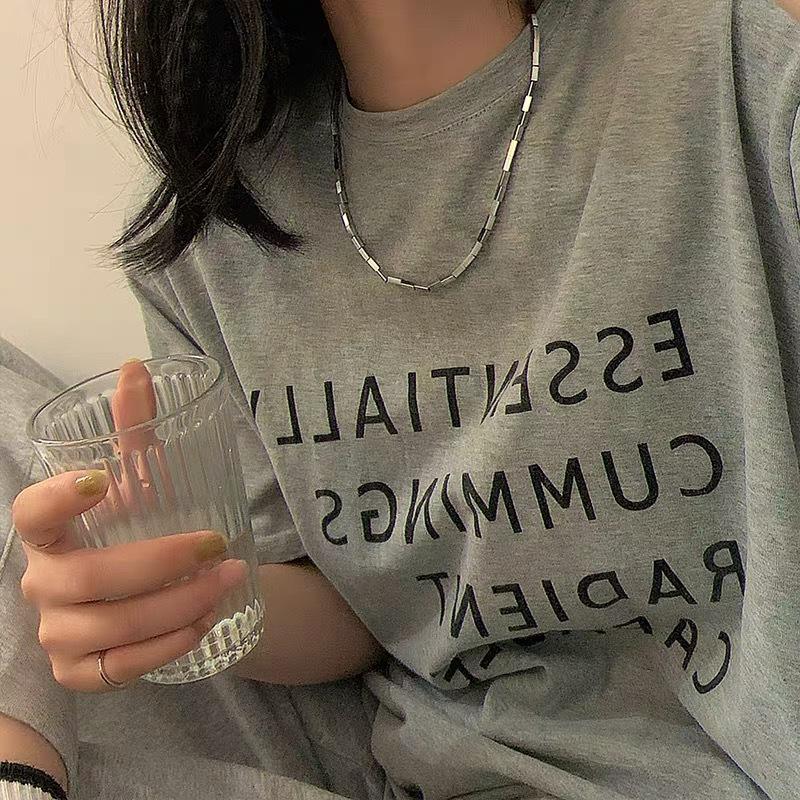 Геометрическое квадратное ожерелье из титановой стали с футболкой, женское летнее хип-хоп холодное ветровое легкое роскошное нишевое высококачественное свитерное колье