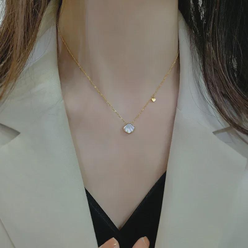 Элегантное белое ожерелье-сердце из ракушки - Премиальная титановая сталь для женщин