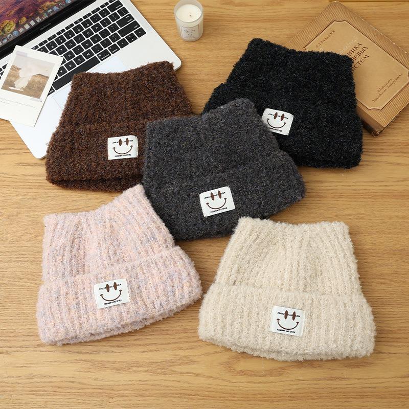 Autumn and Winter Hats Women's Cat Ears Cute Smiley Face Plush Thermal Hat Ear Protector Versatile Knitted Wool Hat