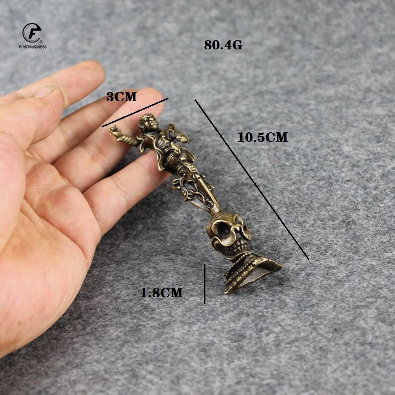 Nepal Handmade Solid Brass Angry Lotus Master Base Vajra Pestle Magic Pestle Eychains Holder Desk Decoration Paperweight Crafts