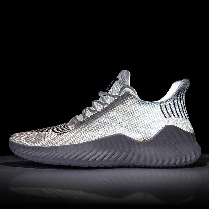 Male Sneakers High Quality Men Shoes Comfortable Casual Fashion Breathable Lightweight Sneakers Big Size Running Shoes for Men