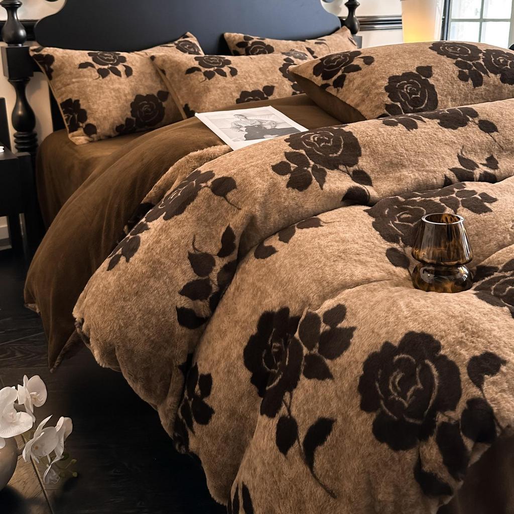 Premium Leopard Print Velvet Fleece 4-Piece Set: Winter Stain-Resistant, Double-Sided Coral Fleece, Warm Duvet Cover Bed