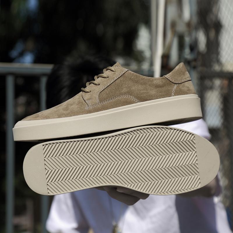 Модная обувь для мужчин с круглым носком на плоской подошве, повседневная, удобная, модная, универсальная, кроссовки для активного отдыха из коровьей замши, мужская обувь из кожи